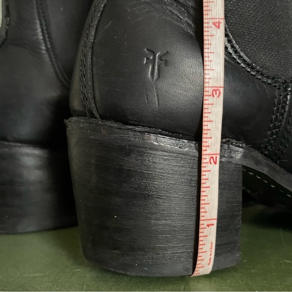 Frye SABRINA Chunky Heeled Chelsea Boots in Black Leather *USA* - Picture 6 of 12